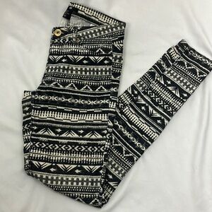 H&M black and white tribal print leggings size 4